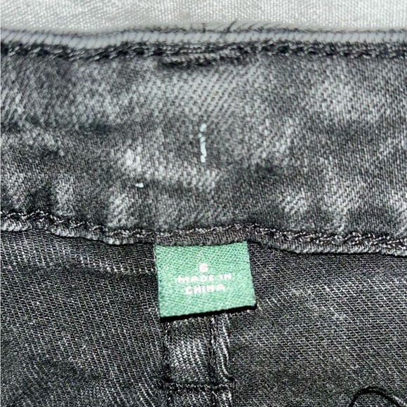 Women’s Distressed Denim Jeans - Picture 2 of 2